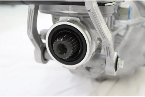 Rear spline output shaft of TOYOTA 5 Speed Manual Transmission R154 for JZX100 Chaser Mark II, showing gear teeth and housing.