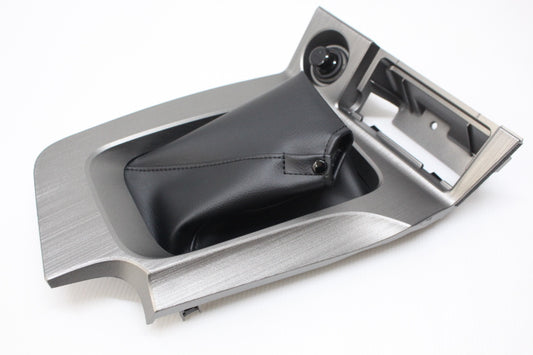 Чехол рычага переключения передач NISSAN с гнездом прикуривателя - Skyline BNR34 поздняя модель ##663111123S1