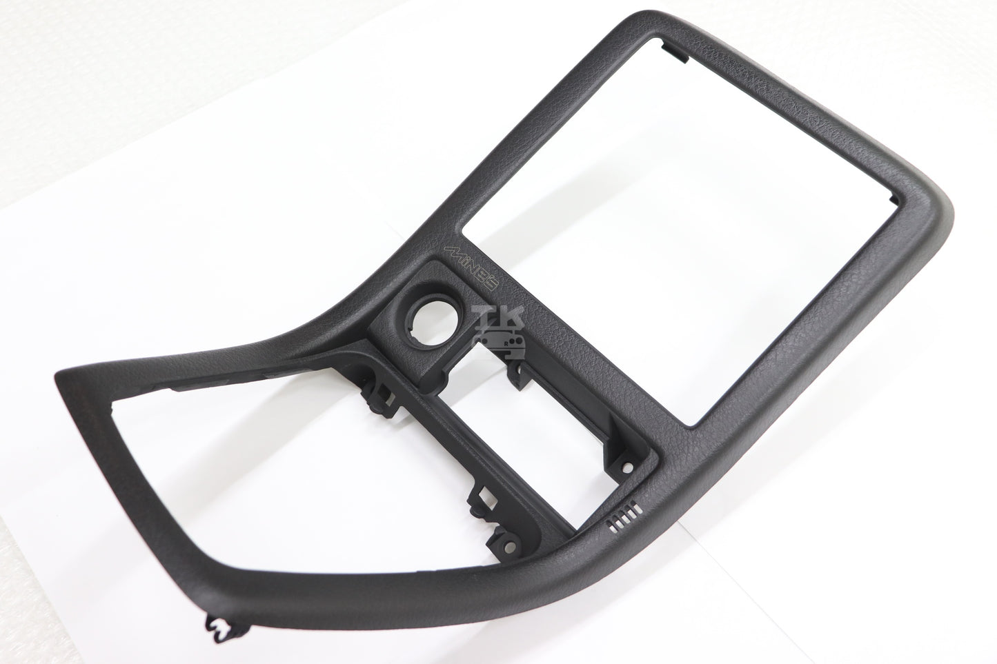 MINE'S Cluster Lid & Shift Boot Trim - BNR32 Late Model #875111048S1