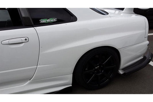 URAS Rear Fender Set TYPE-R (20mm wide) - Skyline R34 2Dr
