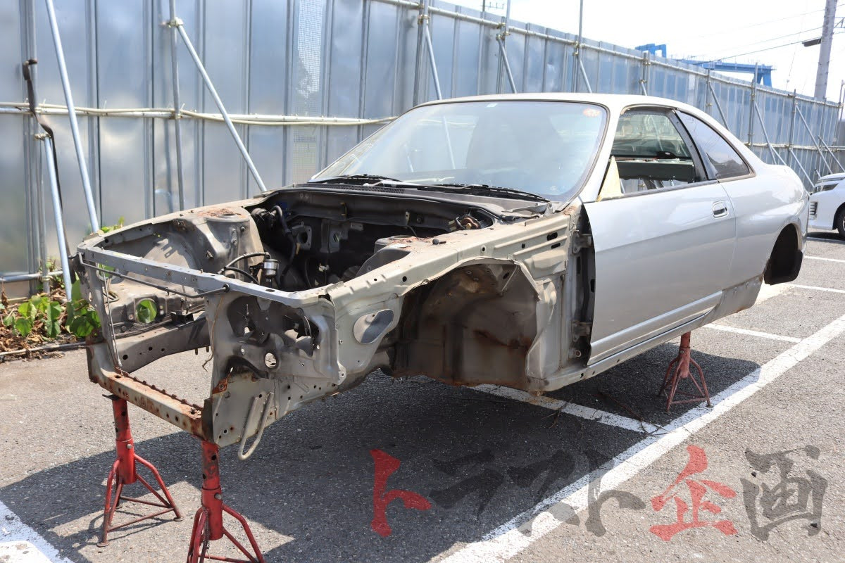 Nissan Skyline Body Frame Shell - BCNR33 #1100905999