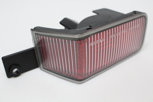 Противотуманная фара заднего бампера NISSAN правая - Skyline R34 BNR34 ранняя модель #663101079