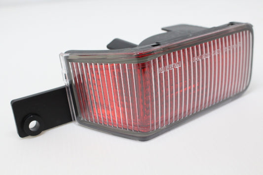 Противотуманная фара заднего бампера NISSAN, правая - Skyline R34 2Dr BNR34, поздняя модель #663101081