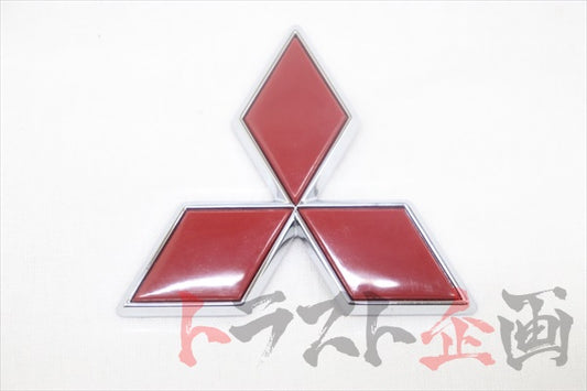 Эмблема багажника Mitsubishi, красная - CP9A ##868231011
