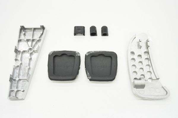 NISSAN Aluminum Pedal Cover and Footrest Cover Set - Skyline BNR34 18016-AB000 #663111101S2 NISSAN