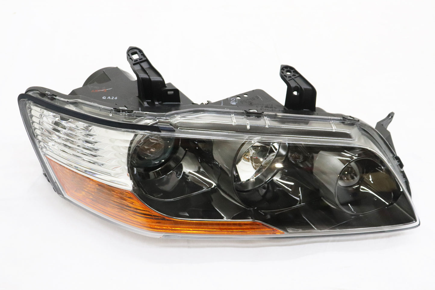 Корпус галогенной фары MITSUBISHI, правая — Evolution 9 ##868101036