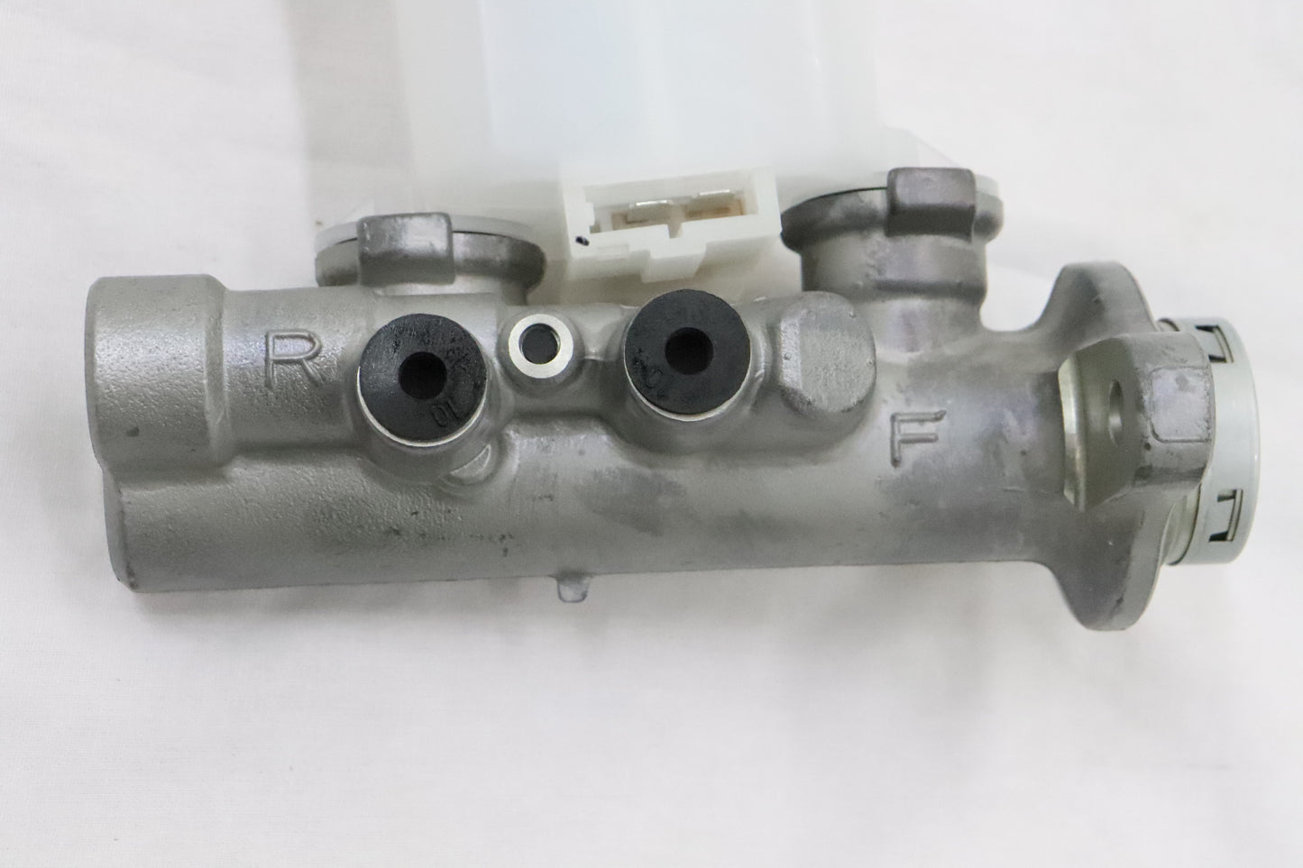 Главный тормозной цилиндр NISSAN TOKICO - BNR32 #663151618