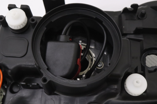 WISE SQUARE Xenon Headlight Unit RHS - Skyline R34/GT-R BNR34 Early Model ##107241009