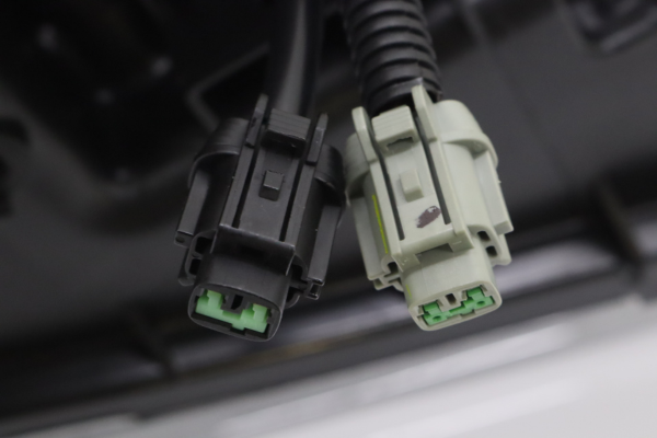 WISE SQUARE Xenon Headlight Unit LHS - Skyline R34/GT-R BNR34 Early Model ##107241010