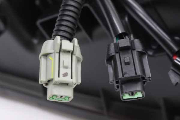 WISE SQUARE Xenon Headlight Housing Set - Skyline R34/GT-R BNR34 Early Model #107241014