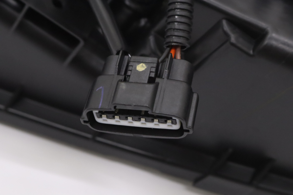 WISE SQUARE Xenon Headlight Housing RHS - Skyline R34/GT-R BNR34 Late Model ##107241018