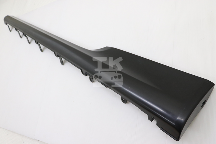 Nissan Side Skirt Unpainted LHS - BNR34 #663101641