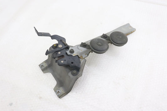 [USED] NISSAN Hood Latch (Bonnet Catch) - Skyline ER34 25GT Turbo (Late Model) 4-Door #1100333102