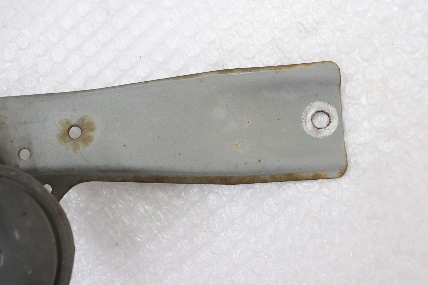 [USED] NISSAN Hood Latch (Bonnet Catch) - Skyline ER34 25GT Turbo (Late Model) 4-Door #1100333102