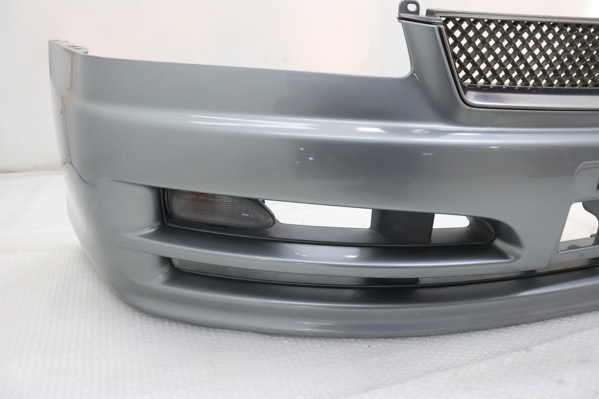 [USED] NISSAN Front Bumper - Skyline ER34 25GT Turbo (Late Model) 4-Door