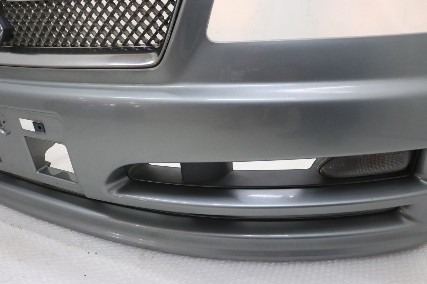 [USED] NISSAN Front Bumper - Skyline ER34 25GT Turbo (Late Model) 4-Door