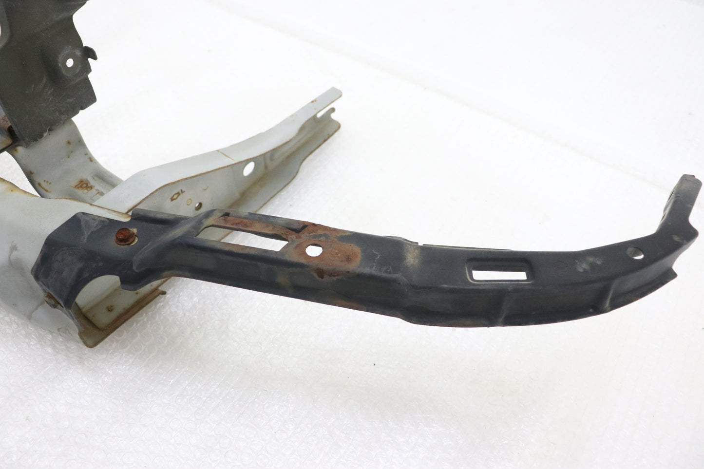 [USED] Nissan Front Bumper Reinforcement Bar - Skyline ER34 25GT Turbo (Late Model) 4-Door