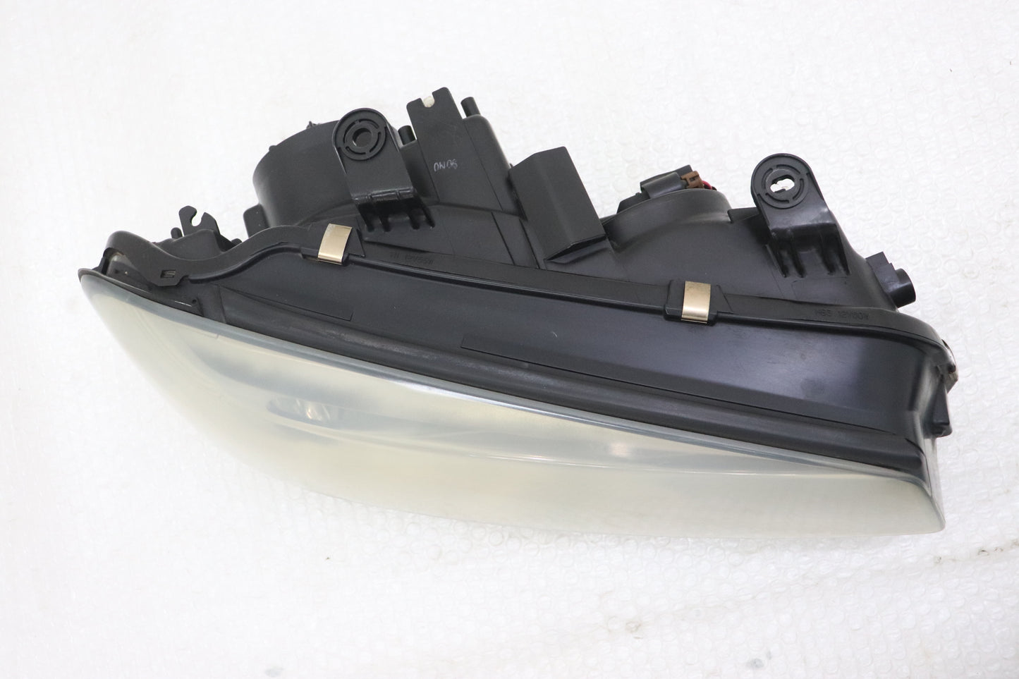 [USED] NISSAN Halogen Headlight (Driver Side) – Skyline ER34 25GT Turbo (Late Model) 4-Door #1100333111