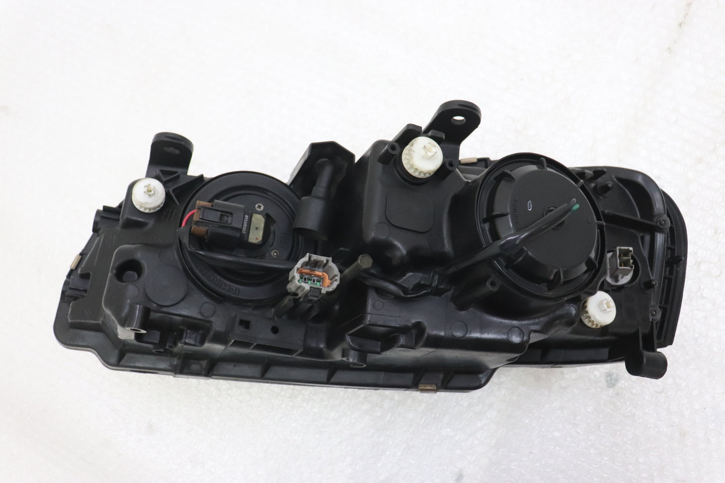 [USED] NISSAN Halogen Headlight (Driver Side) – Skyline ER34 25GT Turbo (Late Model) 4-Door #1100333111