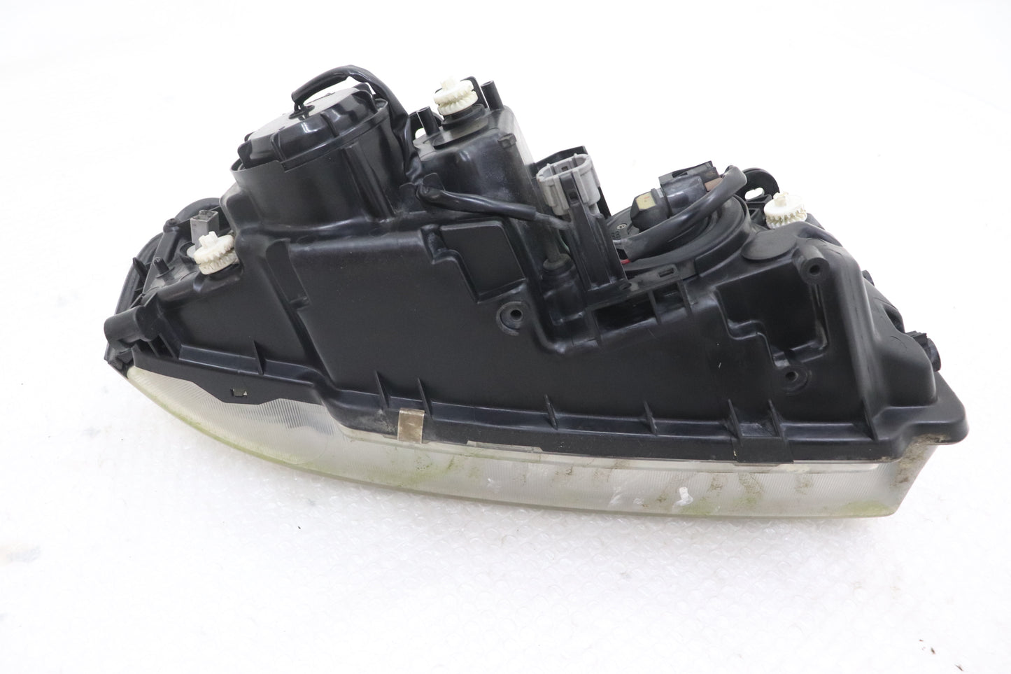 [USED] NISSAN Halogen Headlight (Passenger Side) – Skyline ER34 25GT Turbo (Late Model) 4-Door #1100333112