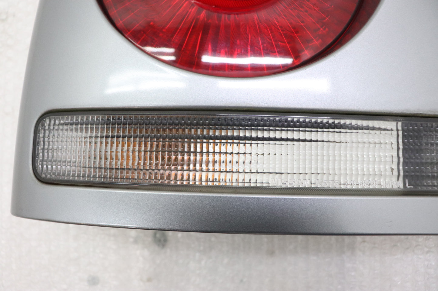 [USED] NISSAN Tail Light (Passenger Side) – Skyline ER34 25GT Turbo (Late Model) 4-Door #1100333120