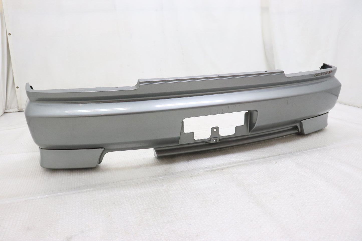[USED] NISSAN Rear Bumper with Under Spoiler – Skyline ER34 25GT Turbo (Late Model) 4-Door #1100333121