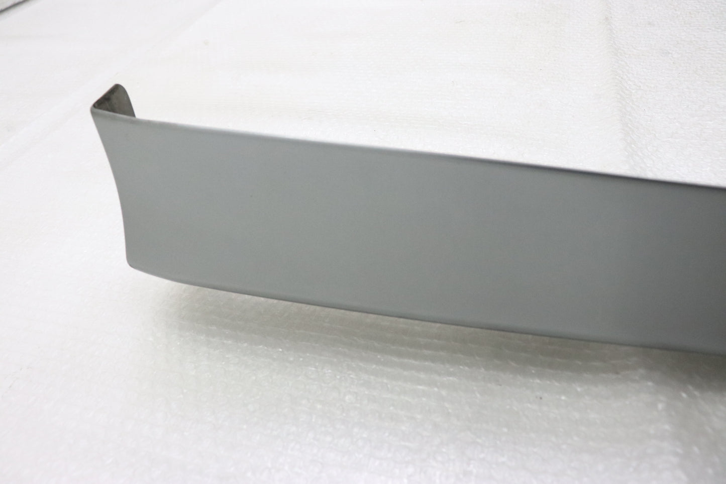 [USED] NISSAN Rear Bumper with Under Spoiler – Skyline ER34 25GT Turbo (Late Model) 4-Door #1100333121