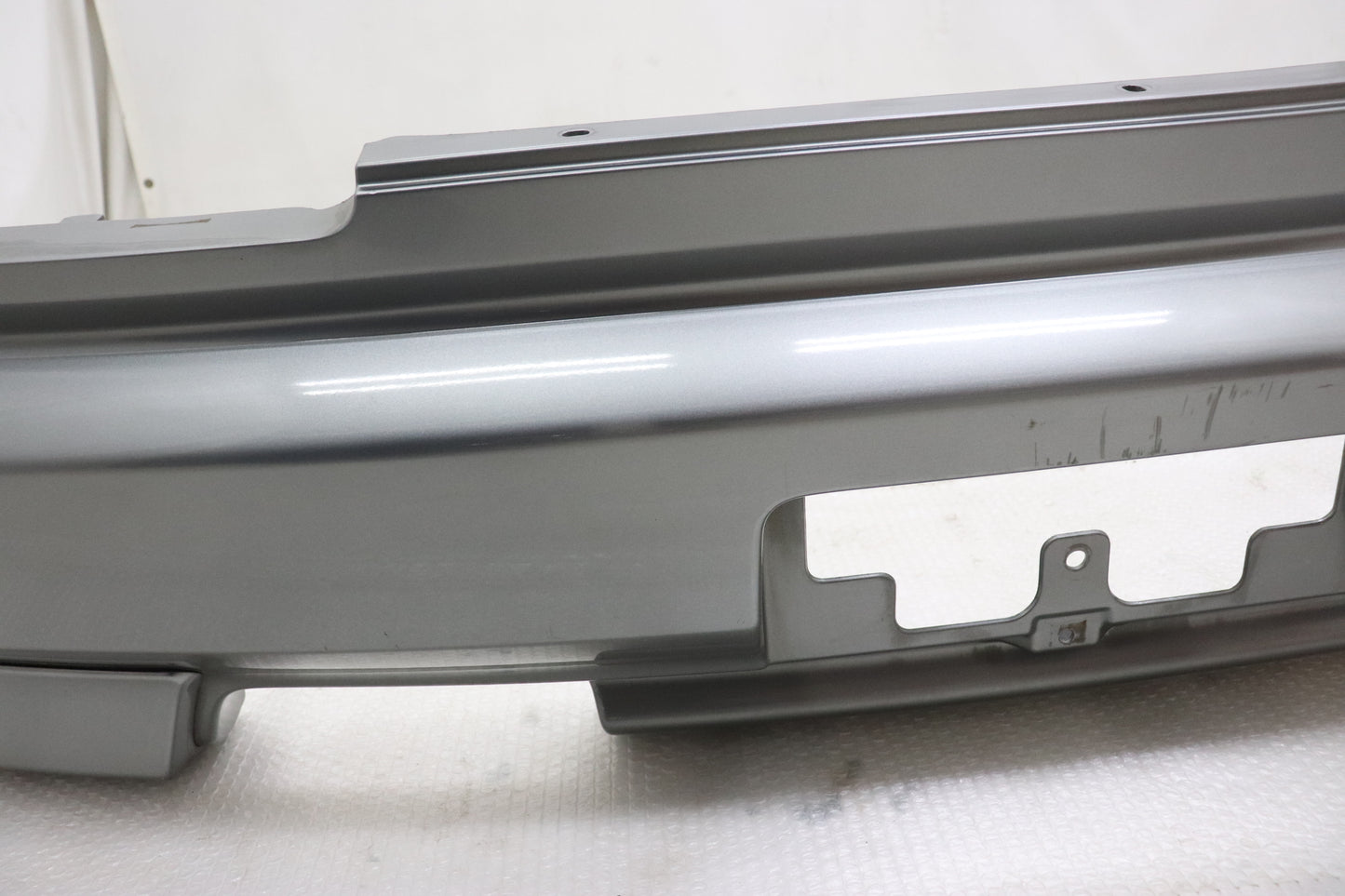 [USED] NISSAN Rear Bumper with Under Spoiler – Skyline ER34 25GT Turbo (Late Model) 4-Door #1100333121