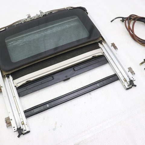 [USED] NISSAN Sunroof Rare – Skyline ER34 25GT Turbo (Late Model) 4-Door #1100333177