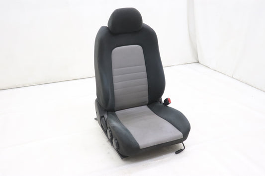 [USED] NISSAN Driver Seat – Skyline ER34 25GT Turbo (Late Model) 4-Door #1100333201