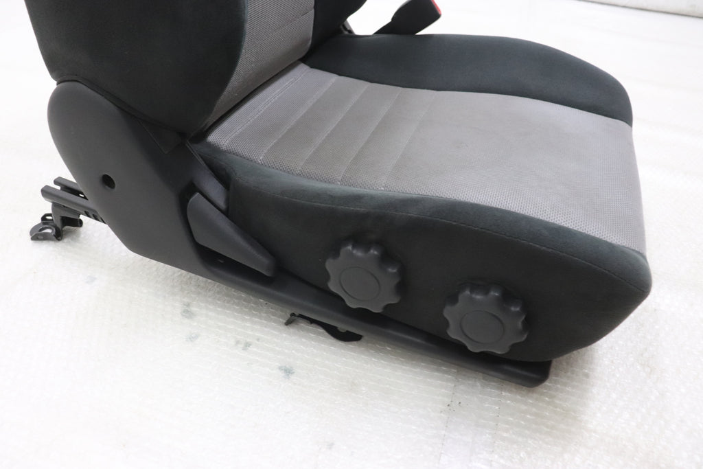 [USED] NISSAN Driver's Seat RHS – Skyline ER34 25GT Turbo (Late Model) 4-Door #1100333201