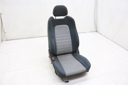 [USED] NISSAN Passenger Seat – Skyline ER34 25GT Turbo (Late Model) 4-Door #1100333202