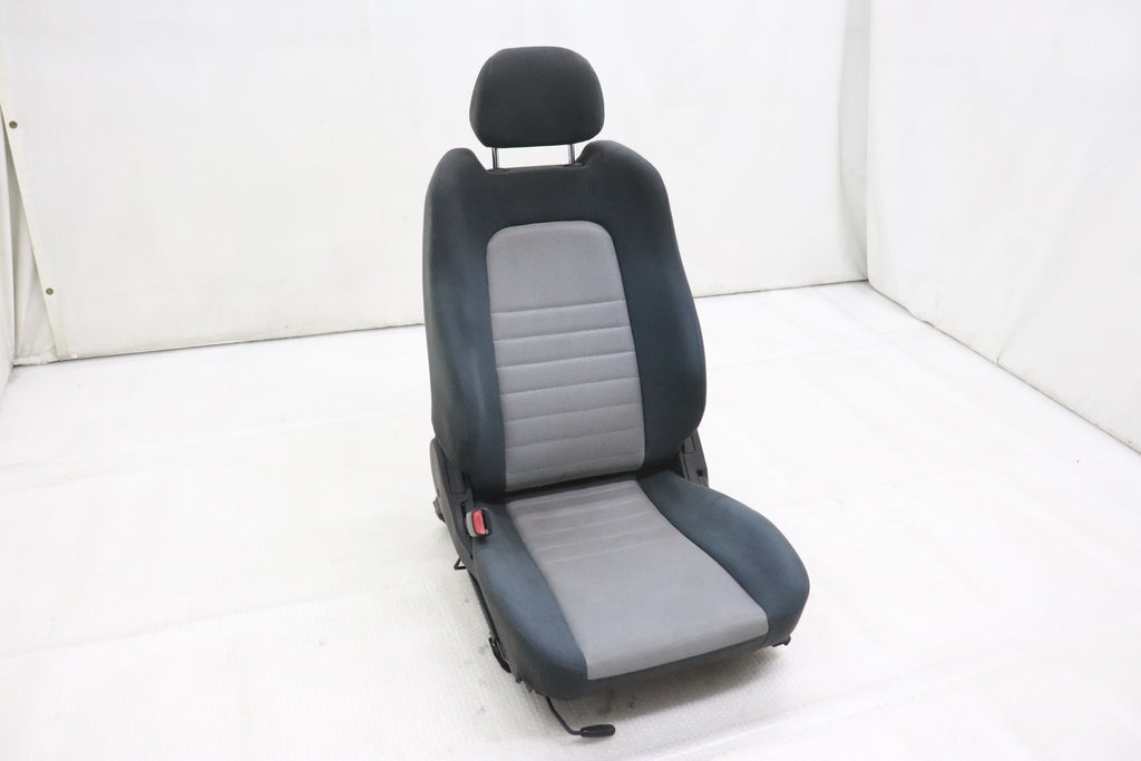 [USED] NISSAN Passenger's Seat LHS – Skyline ER34 25GT Turbo (Late Model) 4-Door #1100333202
