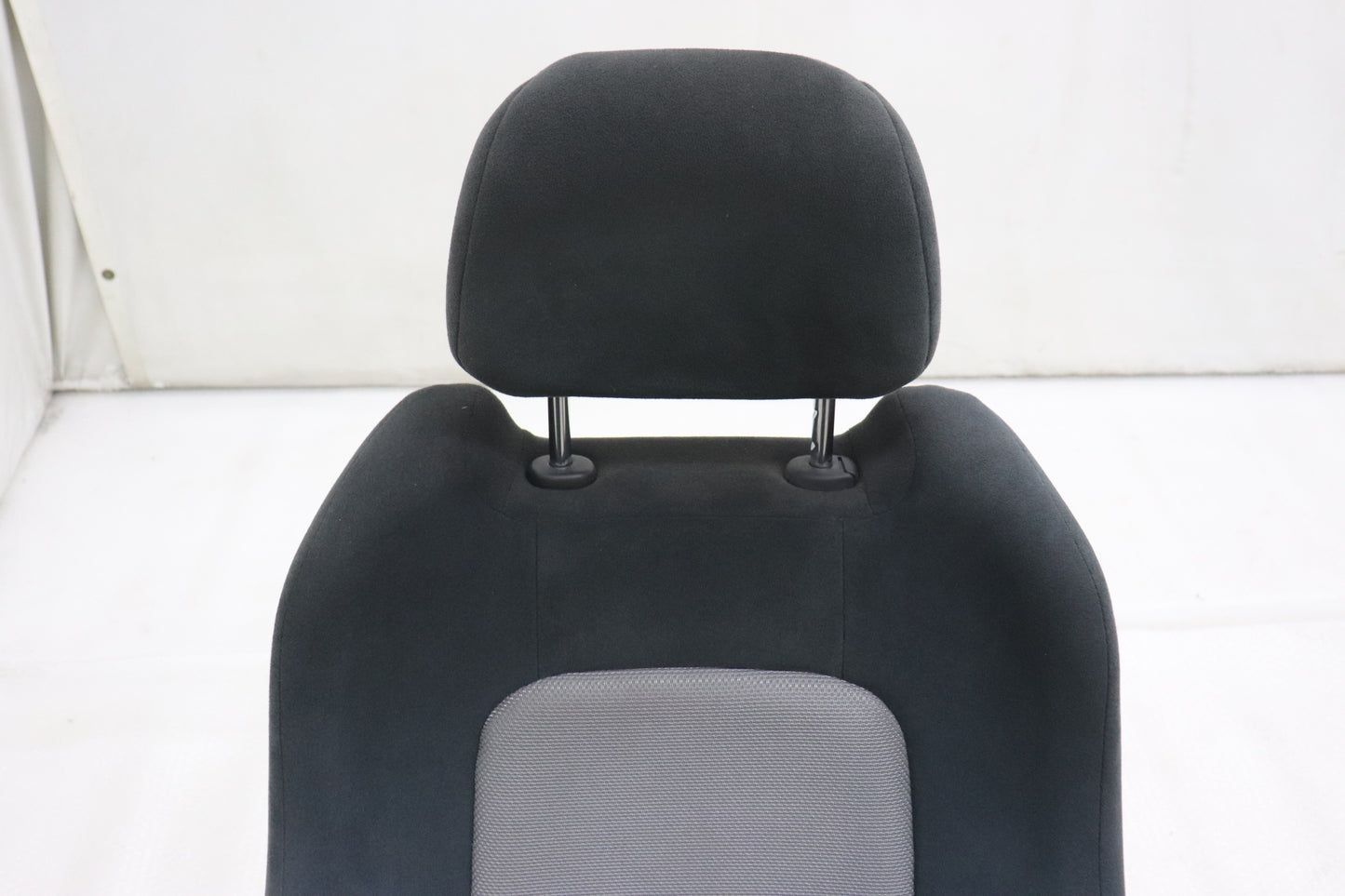 [USED] NISSAN Passenger Seat – Skyline ER34 25GT Turbo (Late Model) 4-Door #1100333202