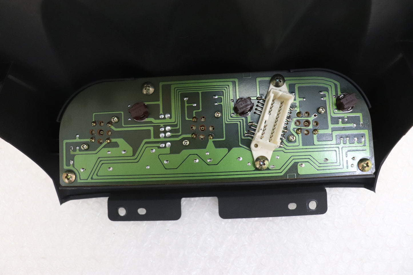 [USED] NISSAN Triple Gauge Cluster – Skyline ER34 25GT Turbo (Late Model) 4-Door #1100333208
