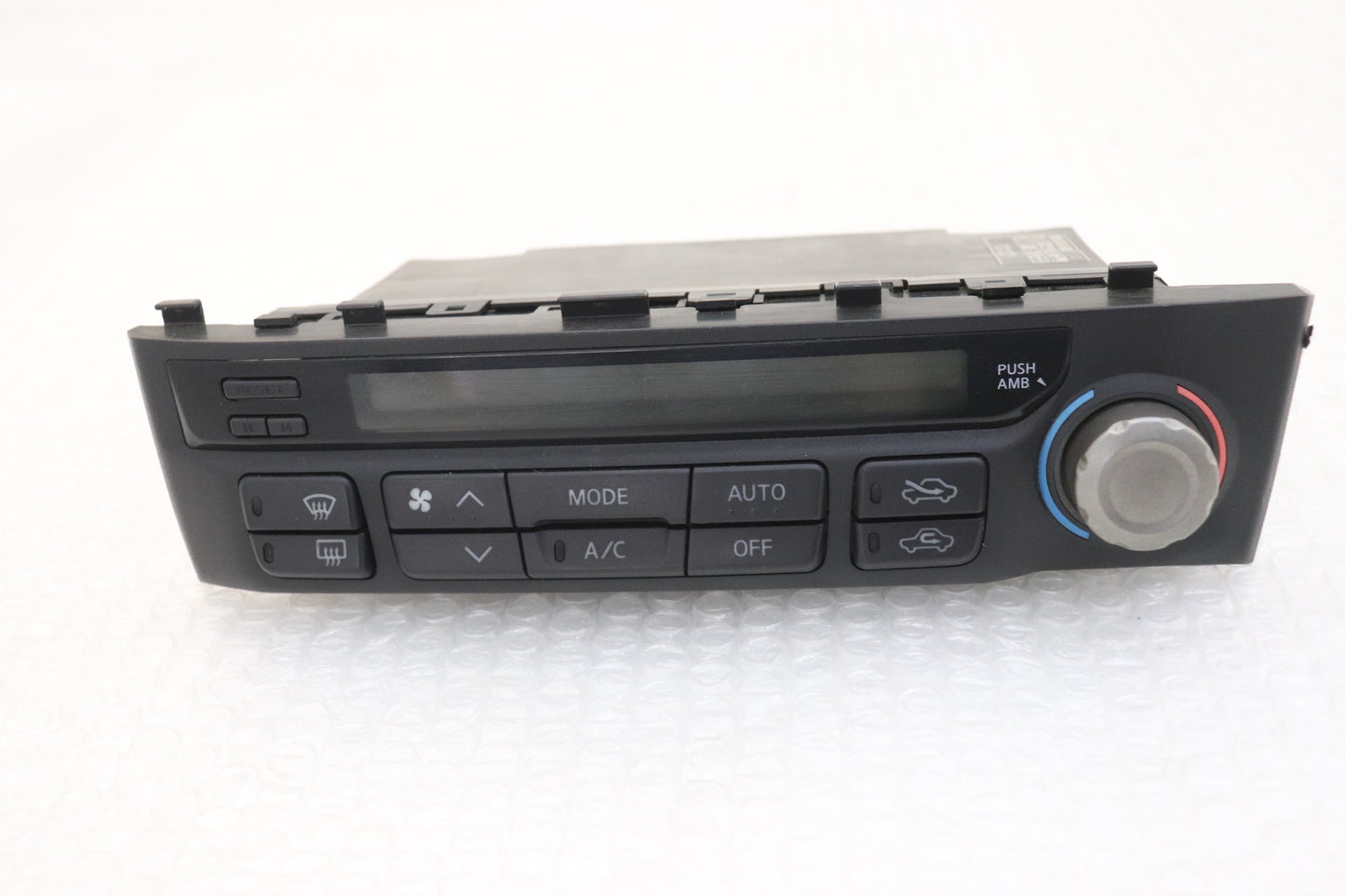 [USED] NISSAN A/C Climate Control Unit – Skyline ER34 25GT Turbo (Late Model) 4-Door #1100333209