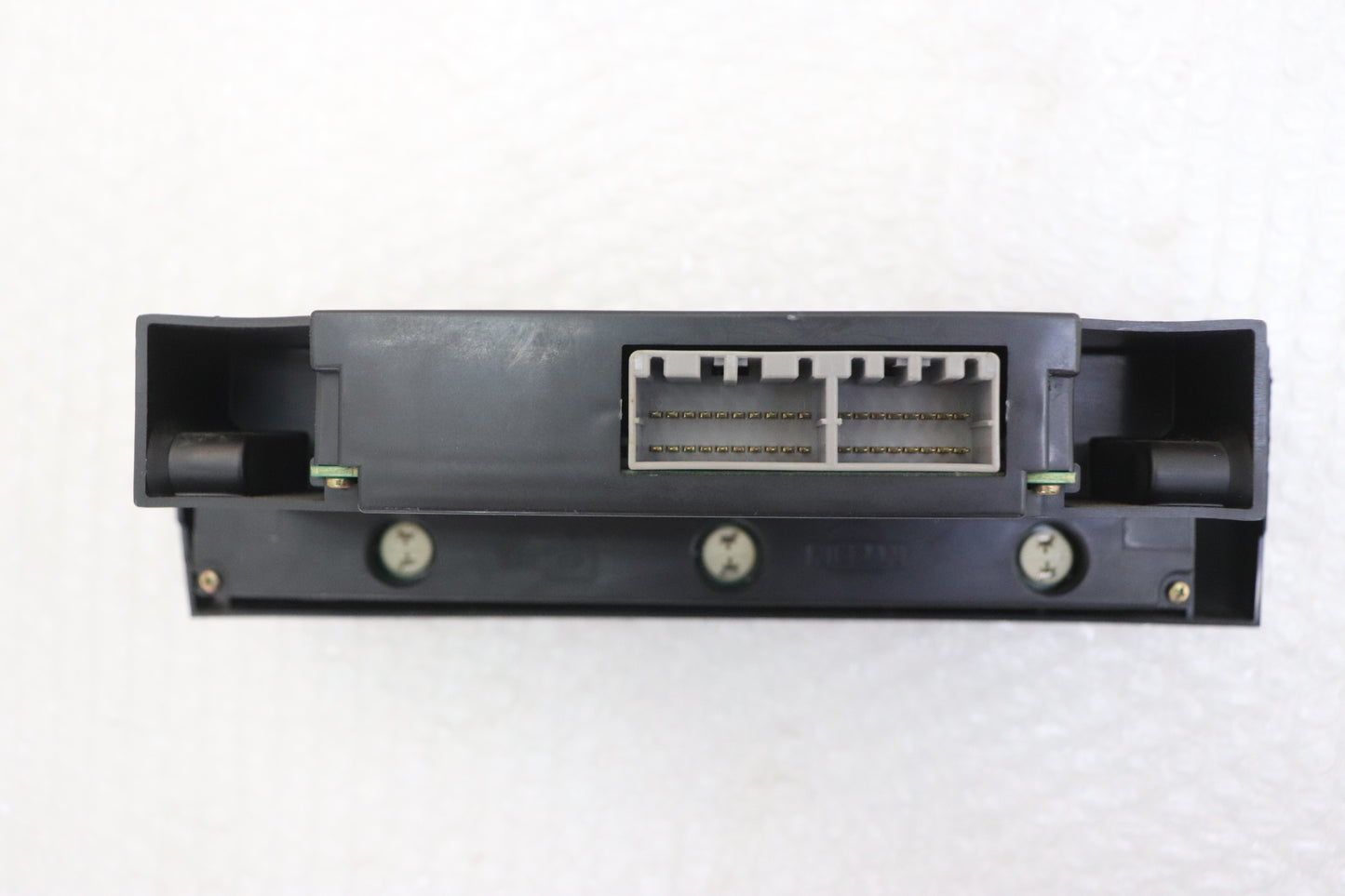 [USED] NISSAN A/C Climate Control Unit – Skyline ER34 25GT Turbo (Late Model) 4-Door #1100333209