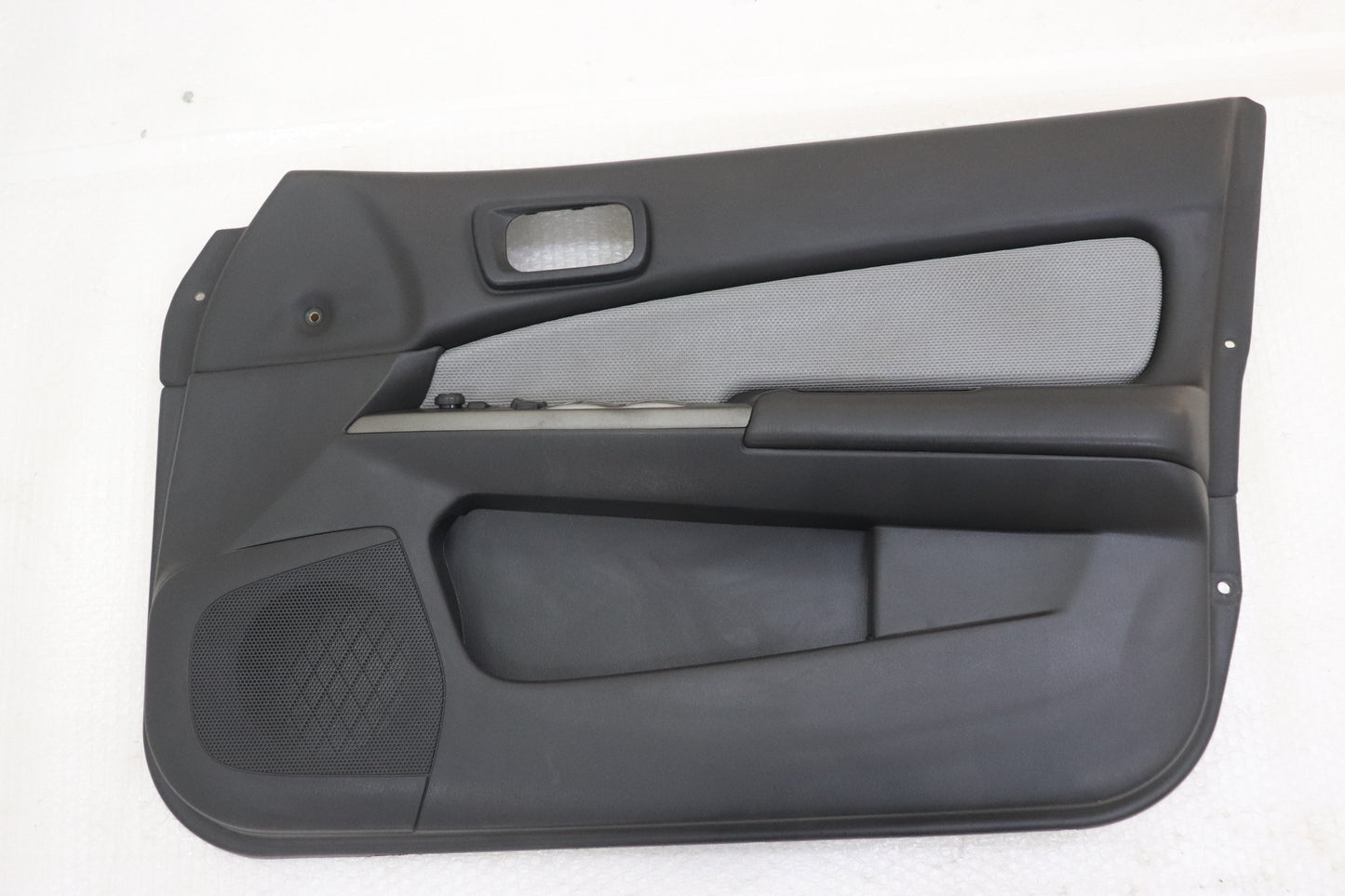 [USED] NISSAN Front Door Trim Panel (Driver Side) – Skyline ER34 25GT Turbo (Late Model) 4-Door #1100333217
