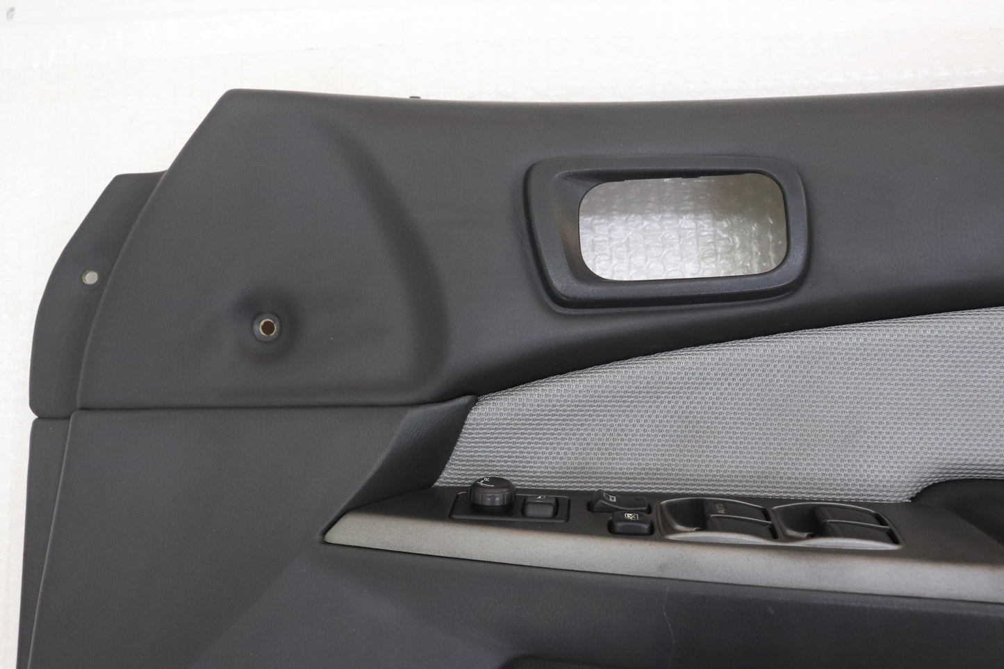[USED] NISSAN Front Door Trim Panel (Driver Side) – Skyline ER34 25GT Turbo (Late Model) 4-Door #1100333217