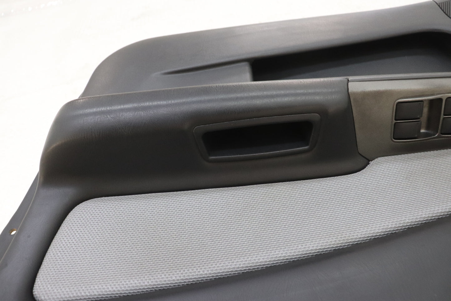 [USED] NISSAN Front Door Trim Panel (Driver Side) – Skyline ER34 25GT Turbo (Late Model) 4-Door #1100333217