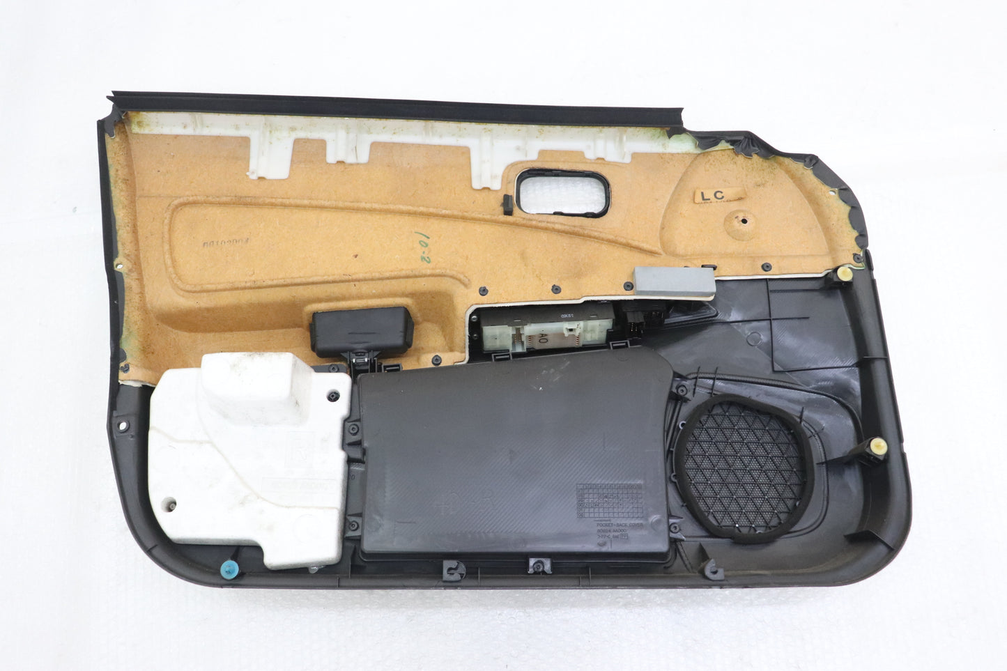 [USED] NISSAN Front Door Trim Panel (Driver Side) – Skyline ER34 25GT Turbo (Late Model) 4-Door #1100333217