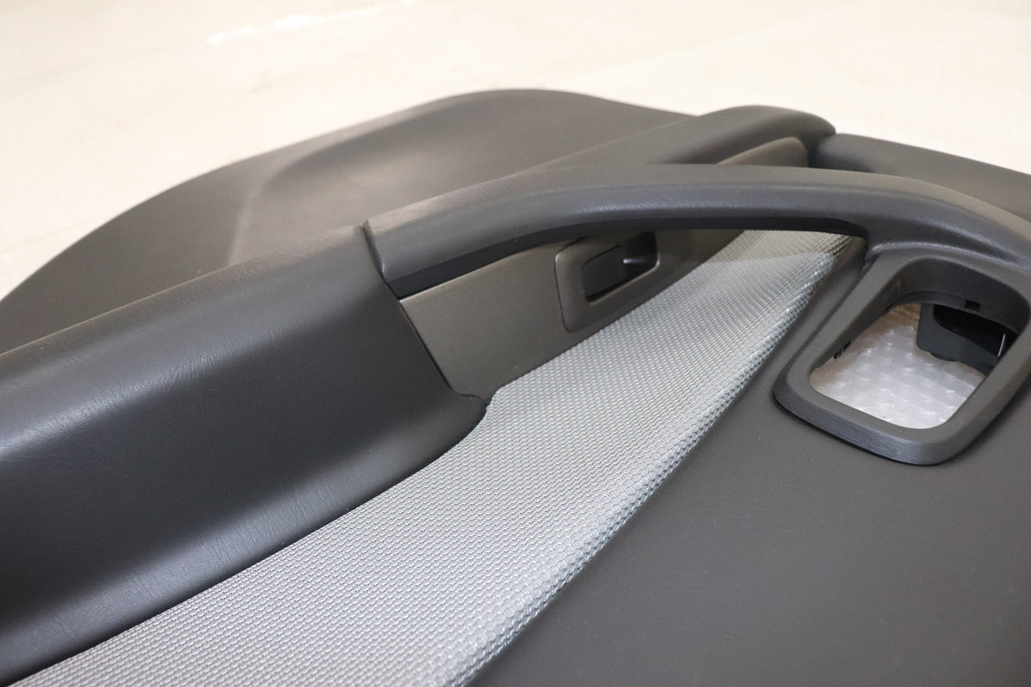 [USED] NISSAN Rear Door Trim Panel (Driver Side) – Skyline ER34 25GT Turbo (Late Model) 4-Door #1100333225