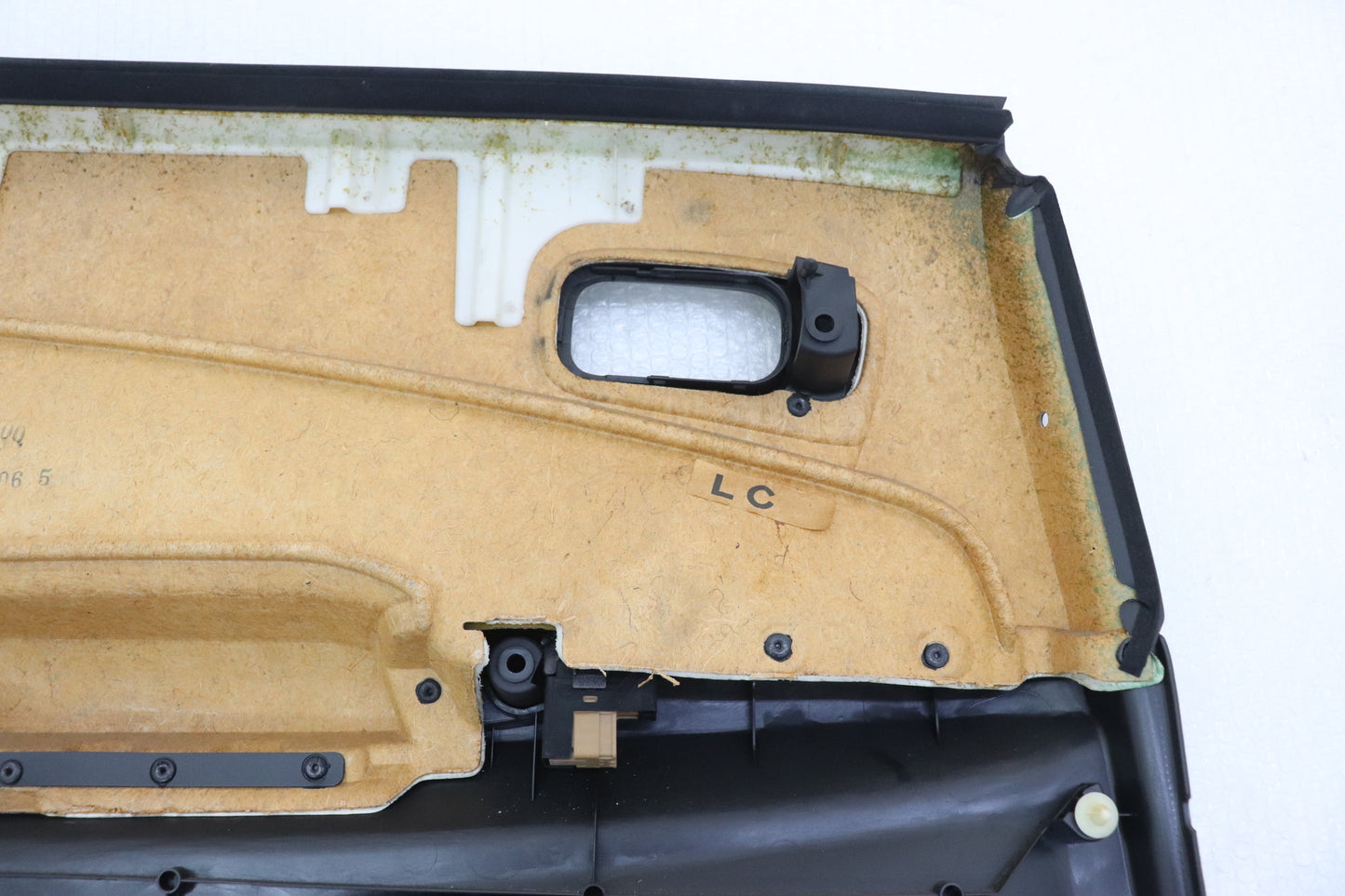 [USED] NISSAN Rear Door Trim Panel (Driver Side) – Skyline ER34 25GT Turbo (Late Model) 4-Door #1100333225