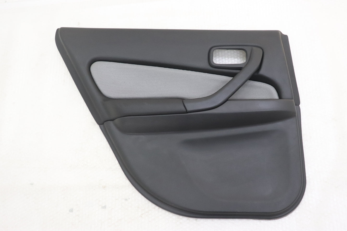 [USED] NISSAN Rear Door Trim Panel (Passenger Side) – Skyline ER34 25GT Turbo (Late Model) 4-Door #1100333226