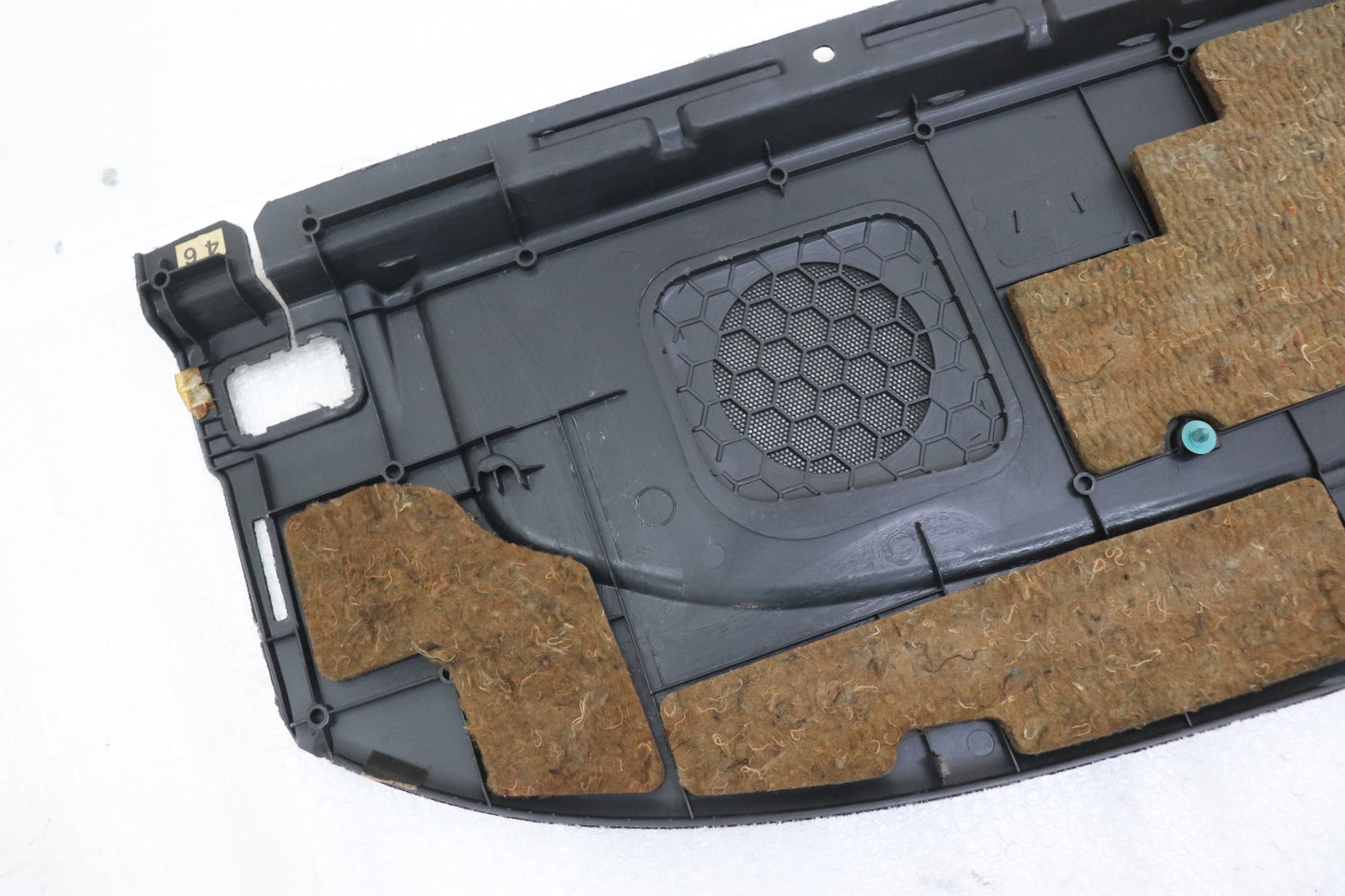 [USED] NISSAN Rear Speaker Board – Skyline ER34 25GT Turbo (Late Model) 4-Door #1100333227