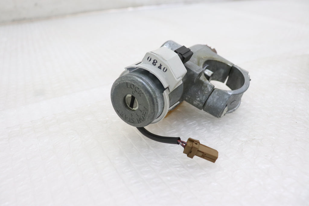 [USED] NISSAN Key Cylinder Set with ECU – Skyline ER34 25GT Turbo (Late Model) 4-Door #1100333249