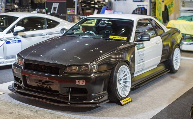Комплект боковых юбок URAS TYPE-RR - Skyline R34 2Dr ##901101019 