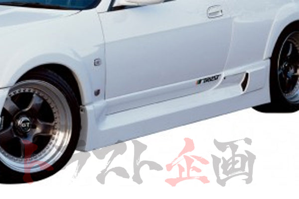Комплект боковых юбок GReddy FRP - Skyline BCNR33 ##618101132 