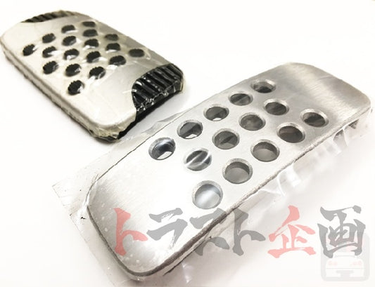OEM Nissan Aluminum Pedal Cover Set - R34 AT #663111103S1 - Trust Kikaku