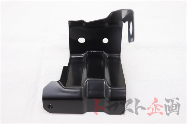 Кронштейн переднего бампера Mitsubishi, правый - Evo 9 CT9A ##868101014 